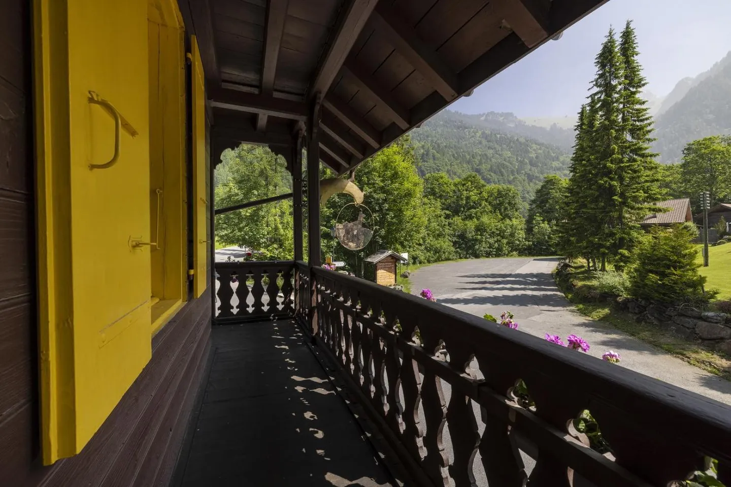 Chalet individuale di 6,5 stanze nel villaggio di Plans-sur-Bex - Foto 1 di 12