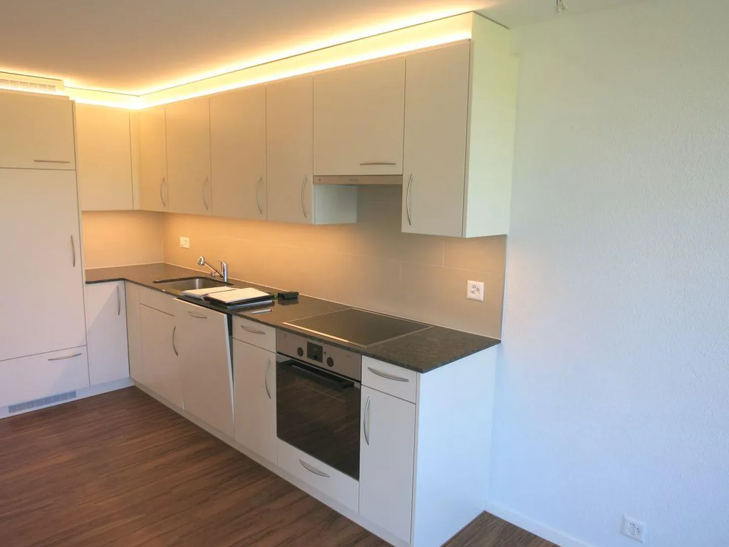 Interesting price-performance ratio! - Photo 1 of 10