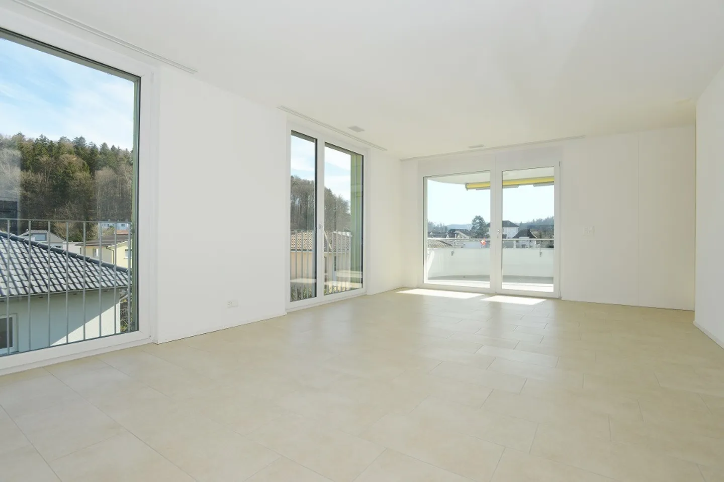 Votre nouveau chez-vous, moderne dans le vert ! - Photo 2 sur 9