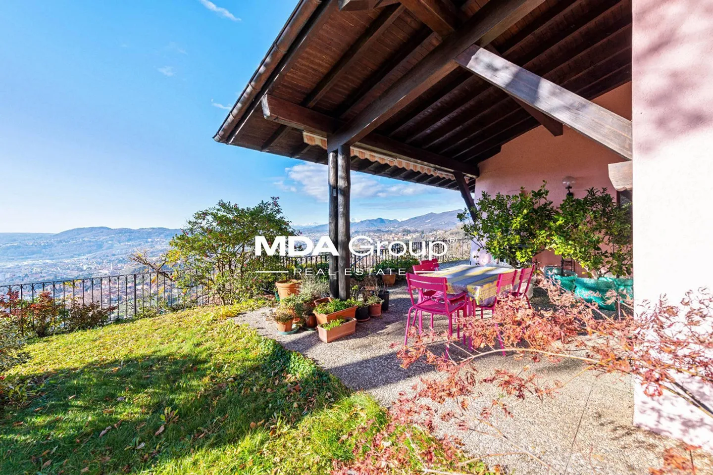 Single-family house - Breggia - Photo 1 of 13