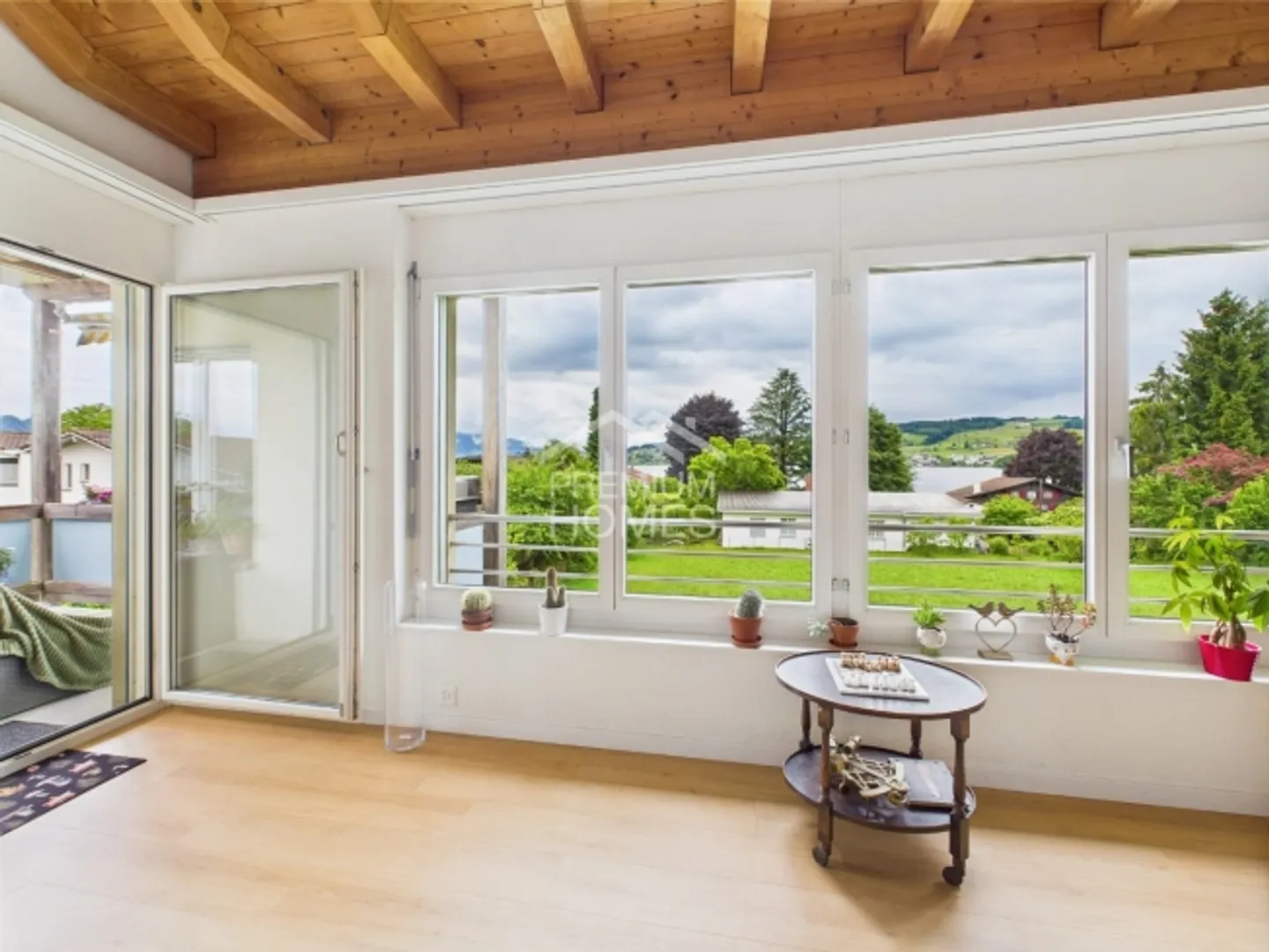 Casa da sogno sul lago di Lucerna con vista a Greppen LU - Foto 2 di 5