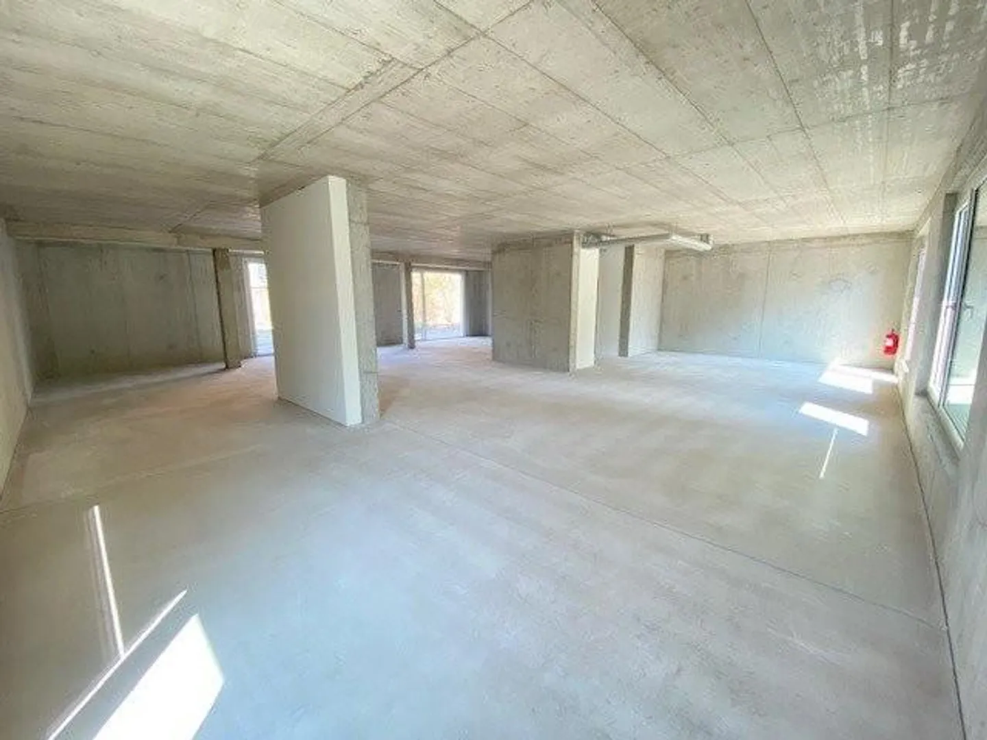 Votre nouveau lieu d'affaires : Cabinet ? Atelier ? Bureau ? Tout est possible ! - Photo 3 sur 7