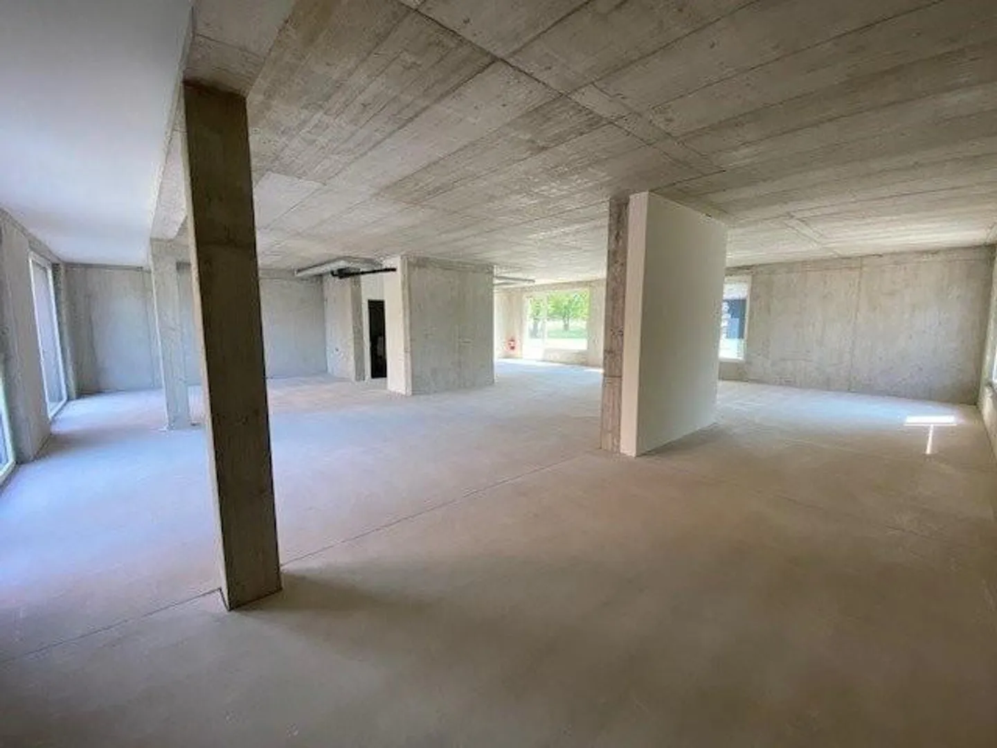 Votre nouveau lieu d'affaires : Cabinet ? Atelier ? Bureau ? Tout est possible ! - Photo 5 sur 7
