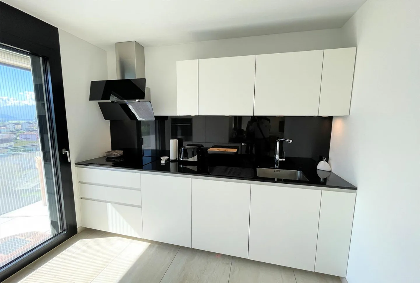 Elegante appartamento in collina con vista panoramica - Foto 12 di 19