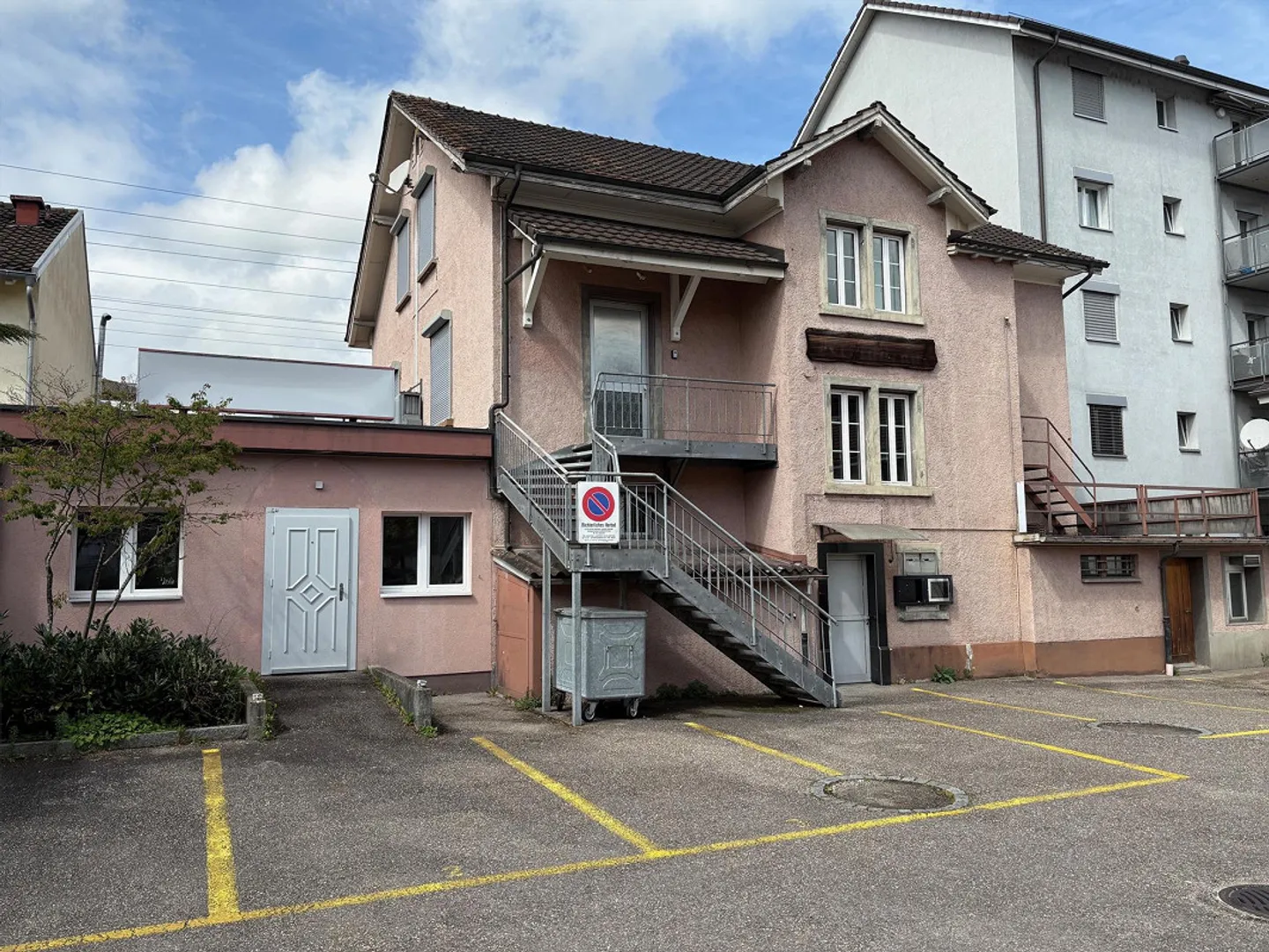 Commercial Property Near Train Station - Photo 2 of 11