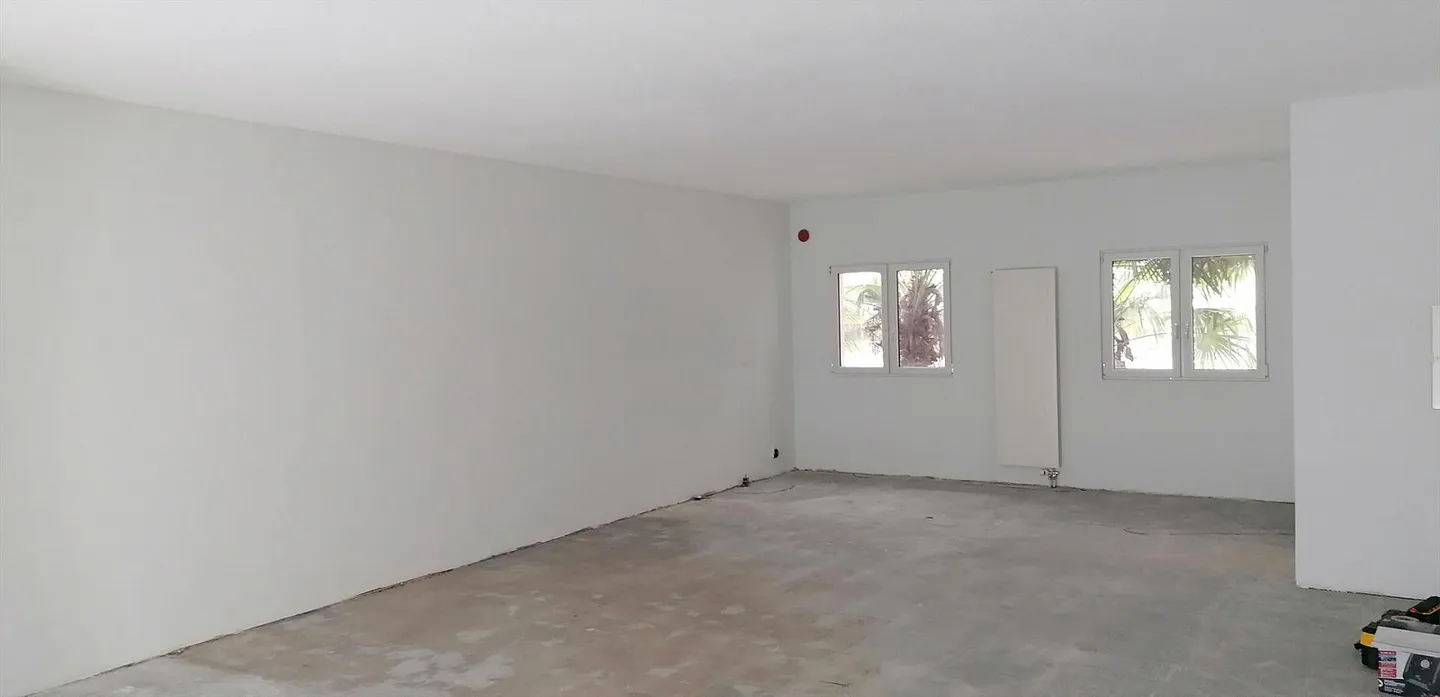 Commercial Property Near Train Station - Photo 6 of 11