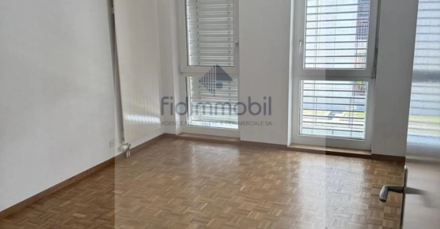 City Center Apartment - Photo 3 of 4