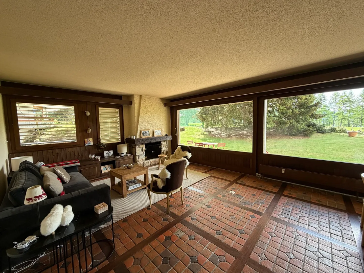 Außergewöhnliche Lage für diese 4.5-Zimmer-Wohnung am Golfplatz - Foto 5 von 17