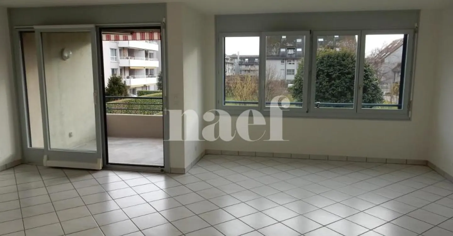 Appartamento di 4.5 locali al 1° piano con balcone - Foto 2 di 9