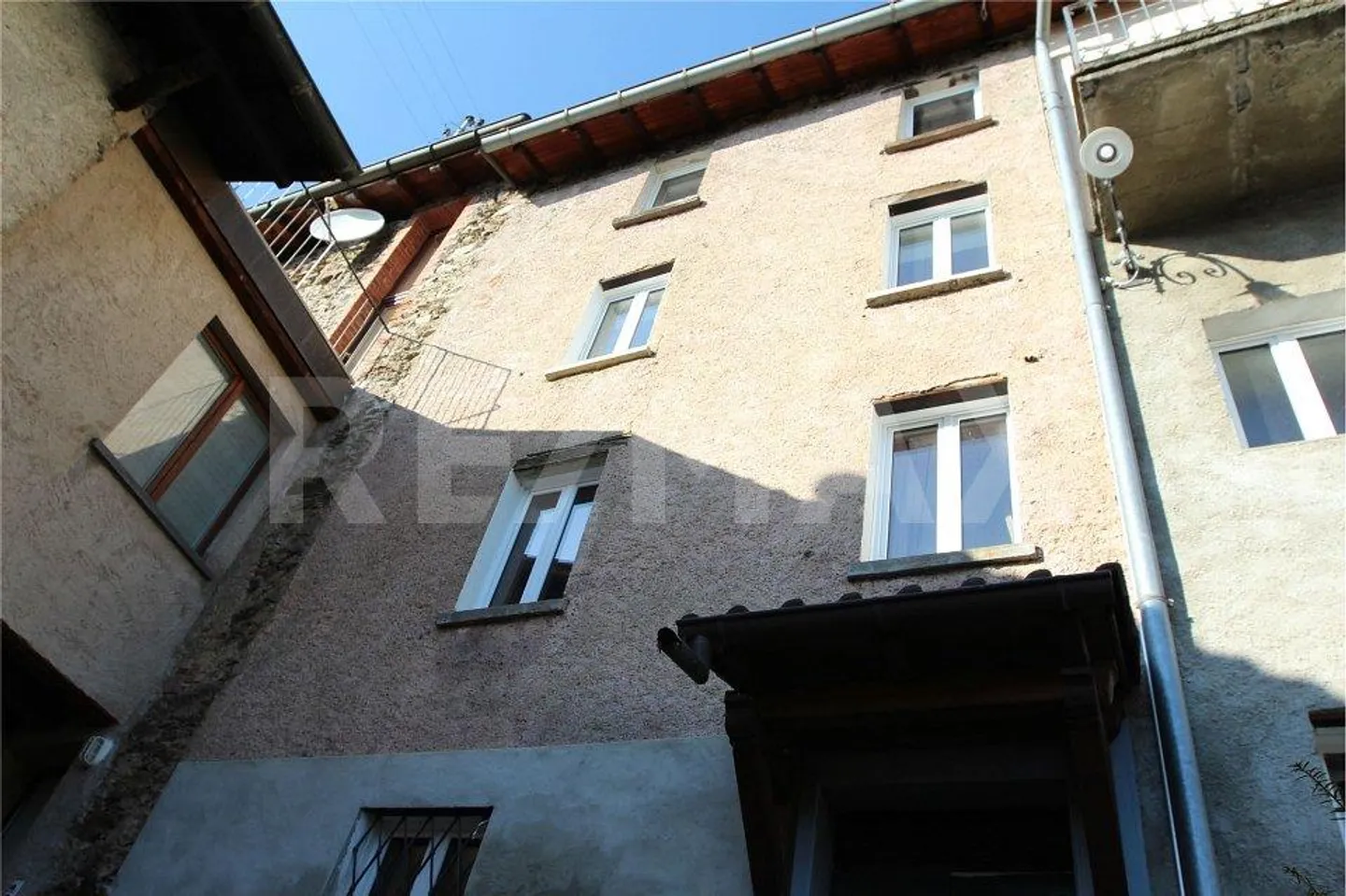 Valcolla: Casa del nucleo del villaggio unica con progetto di ristrutturazione - anche seconda residenza! - Foto 1 di 13