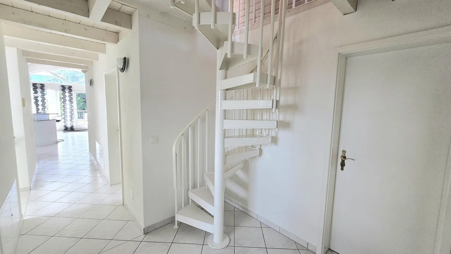 Duplex accogliente in mansarda in posizione centrale - Foto 13 di 18