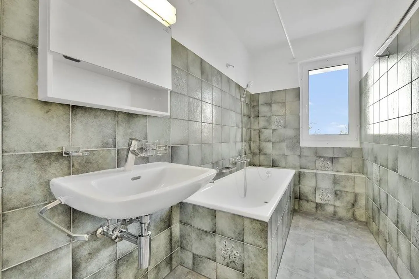 Geräumige Wohnung in ruhiger Lage - Foto 7 von 8