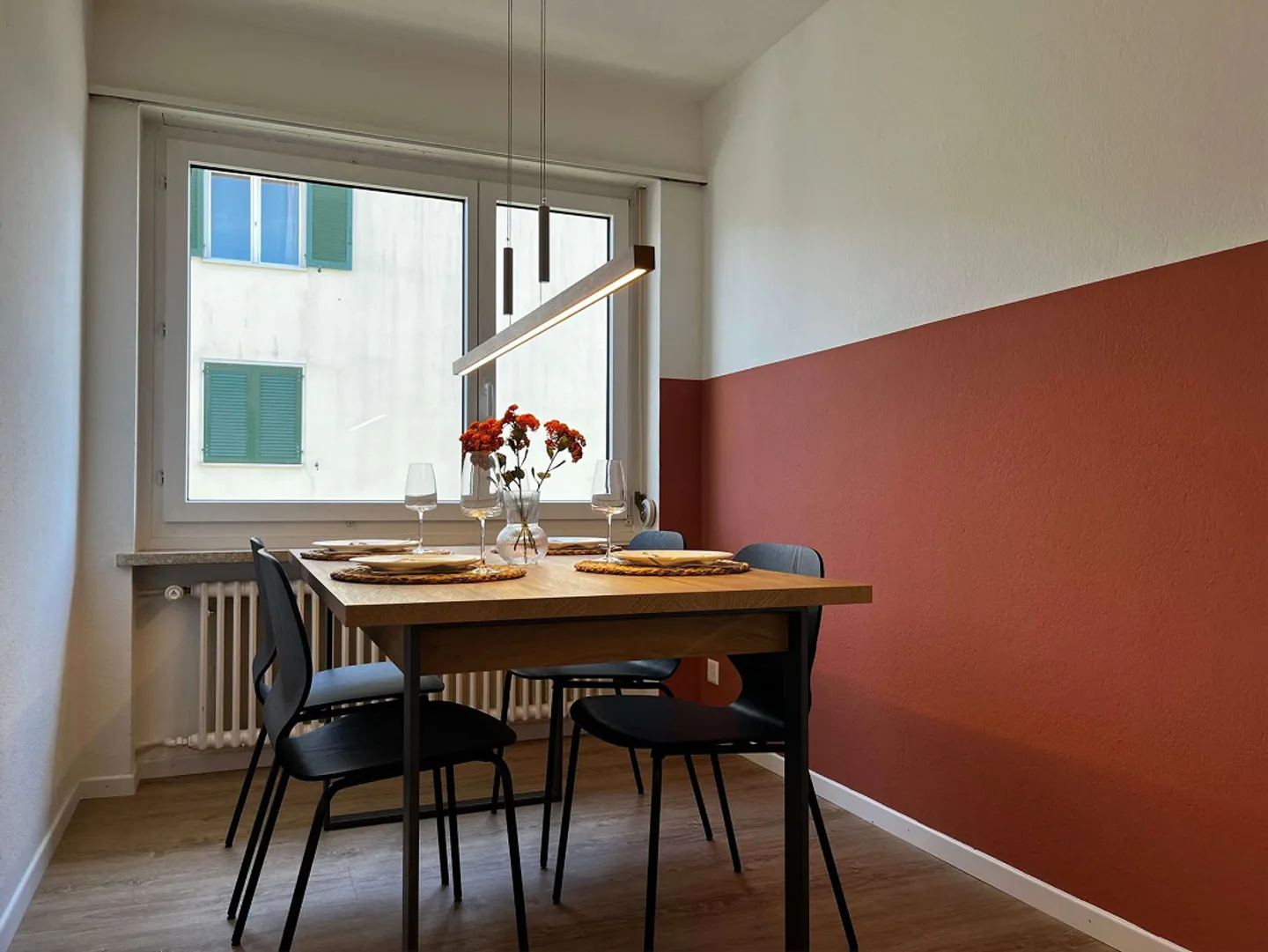 Bright, Renovated Apartment Ideal for Young Professionals - Photo 16 of 25