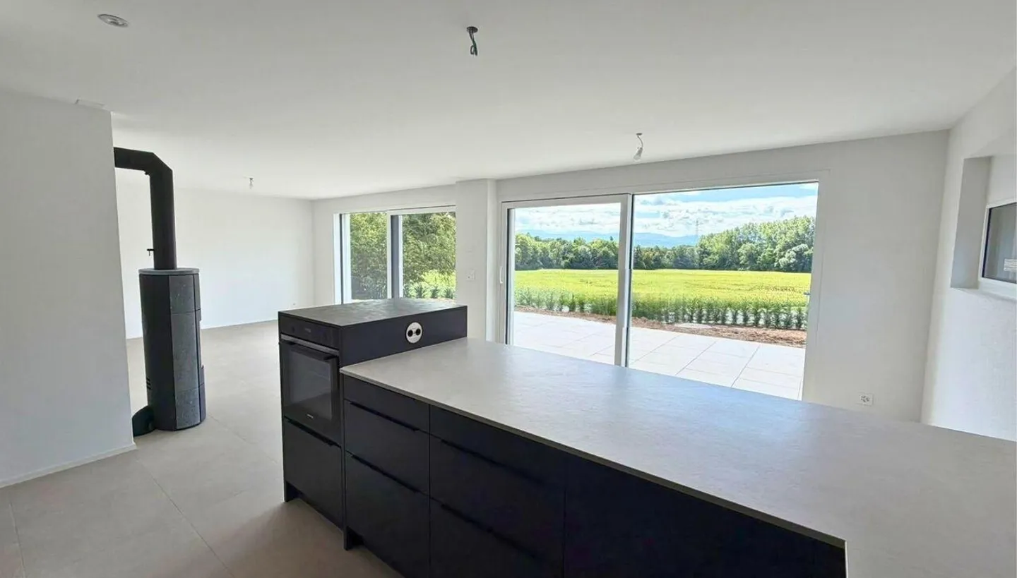Charming Detached Villa in Genolier - Photo 4 of 7