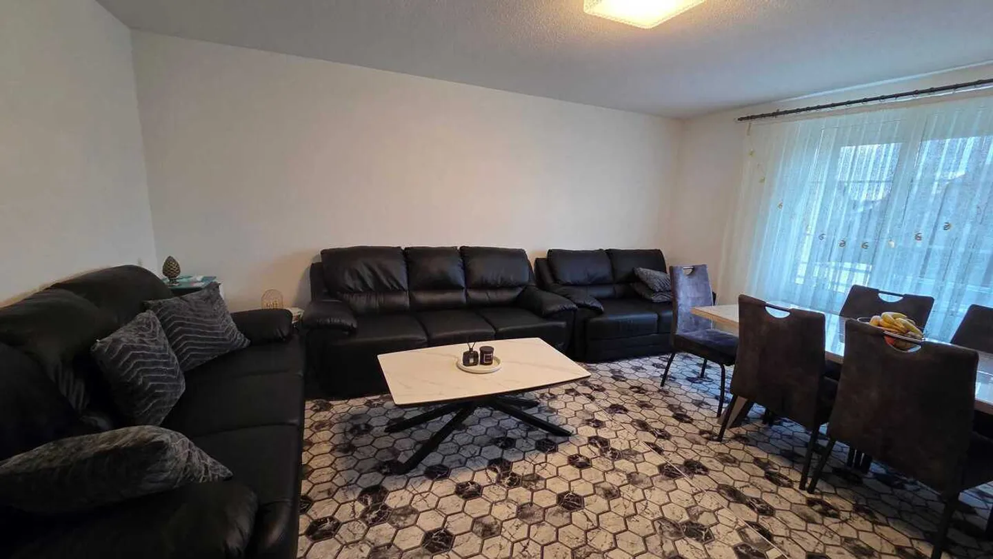 Renovated 4-Family House with 5.4% Yield - Photo 7 of 9