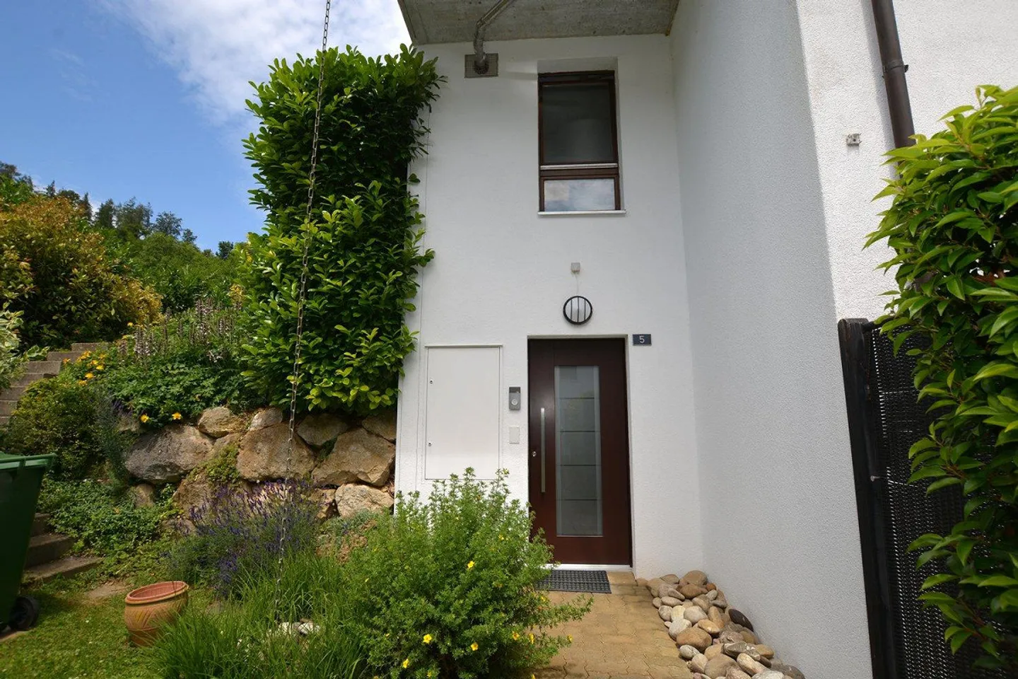 Wohnen wie im Einfamilienhaus - Moderne Maisonette-Wohnung mit gros... - Photo 2 sur 13