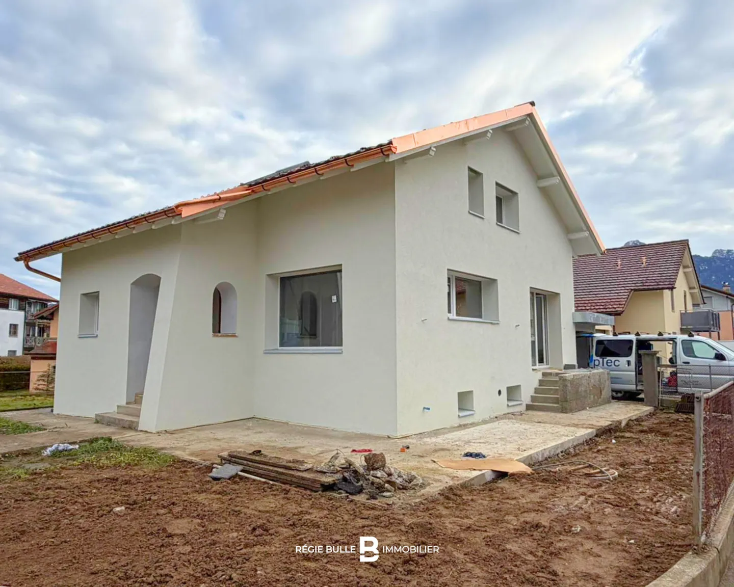 La Tour-de-Trême - Magnificent renovated villa in a quiet neighborhood - Photo 1 of 5