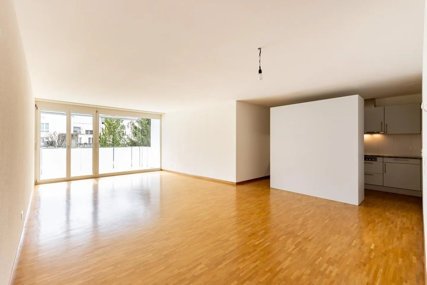 Appartement 4,5 pièces directement à la gare principale - Photo 3 sur 10