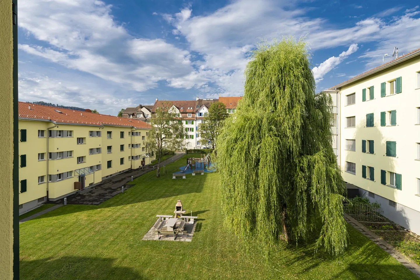 Bright 3-room apartment with glazed balcony - Photo 7 of 7