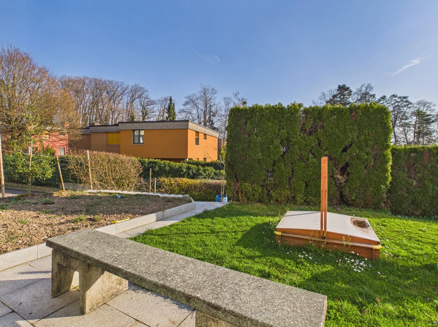 Detached single-family house to unfold - Photo 16 of 19