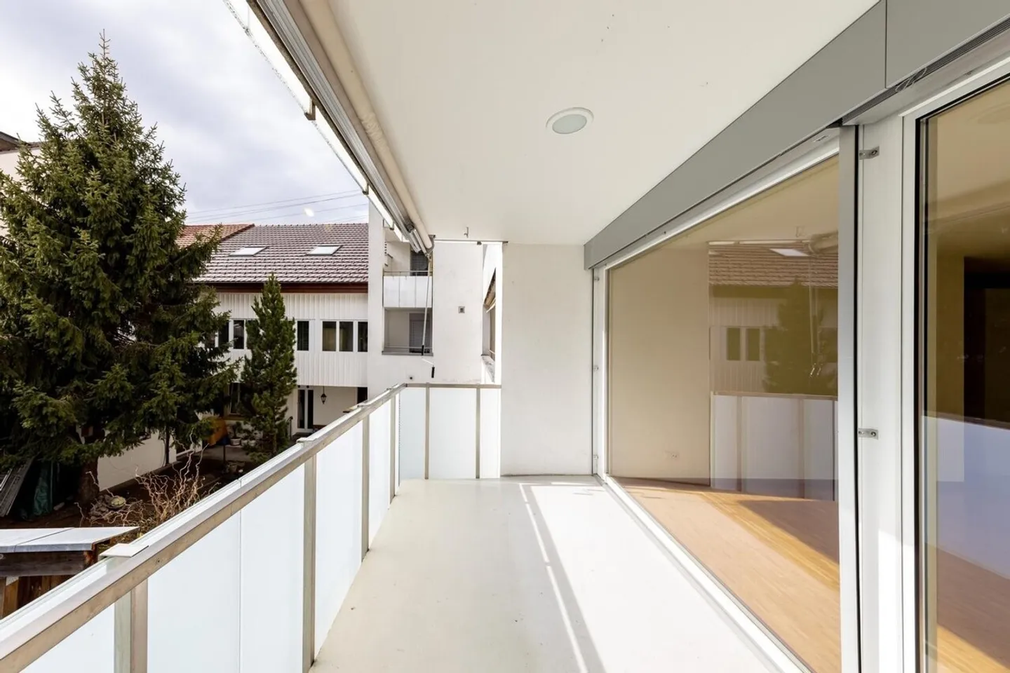 Appartement 4,5 pièces directement à la gare principale - Photo 8 sur 10