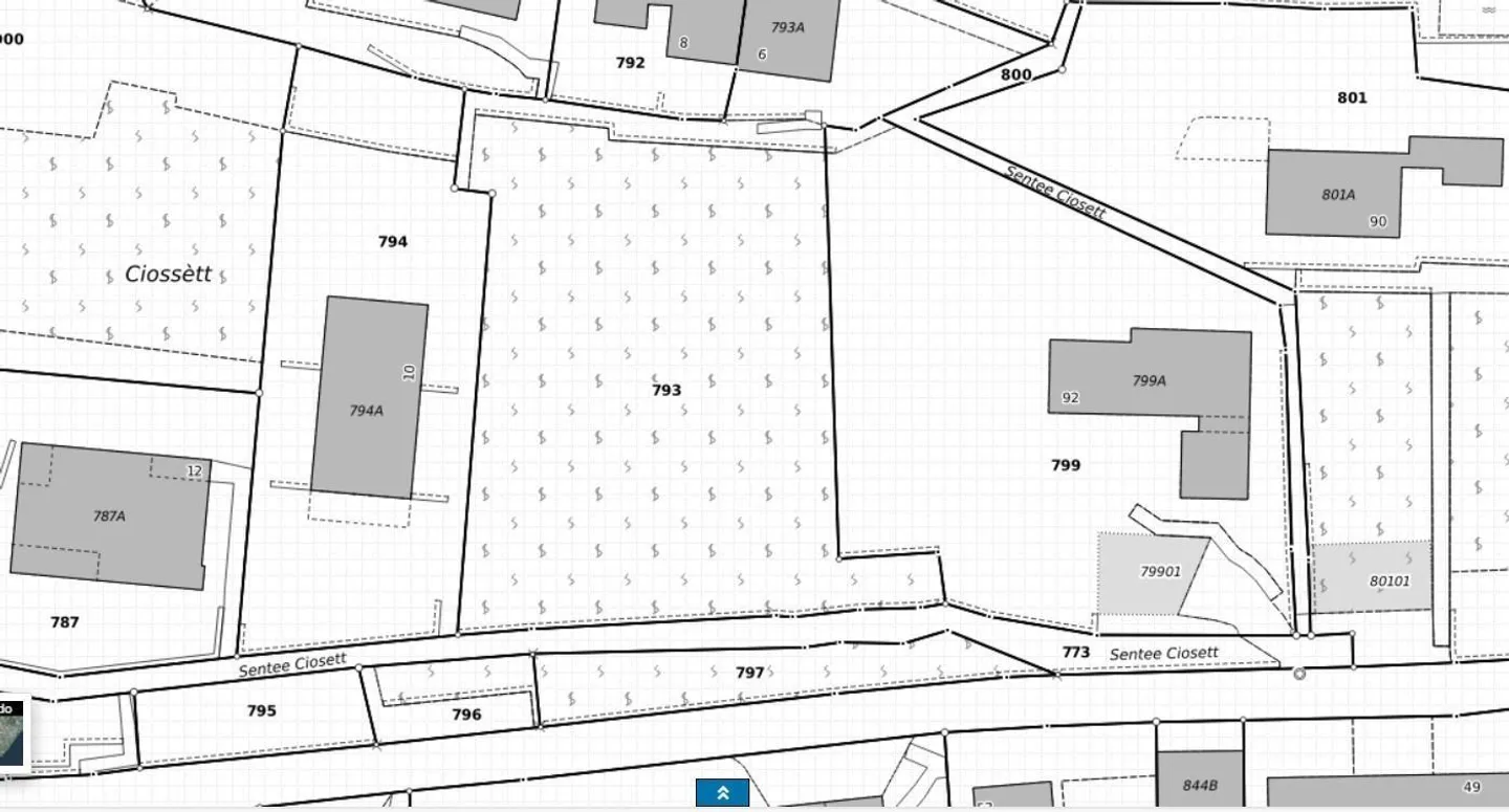 «Baulandgrundstück lvon 1100 m2 Fläche in Zone R2 mit Seeblick /Terreno edificabile di 1100 m2 in Zona R 2 con vista lago» - Foto 11 di 13