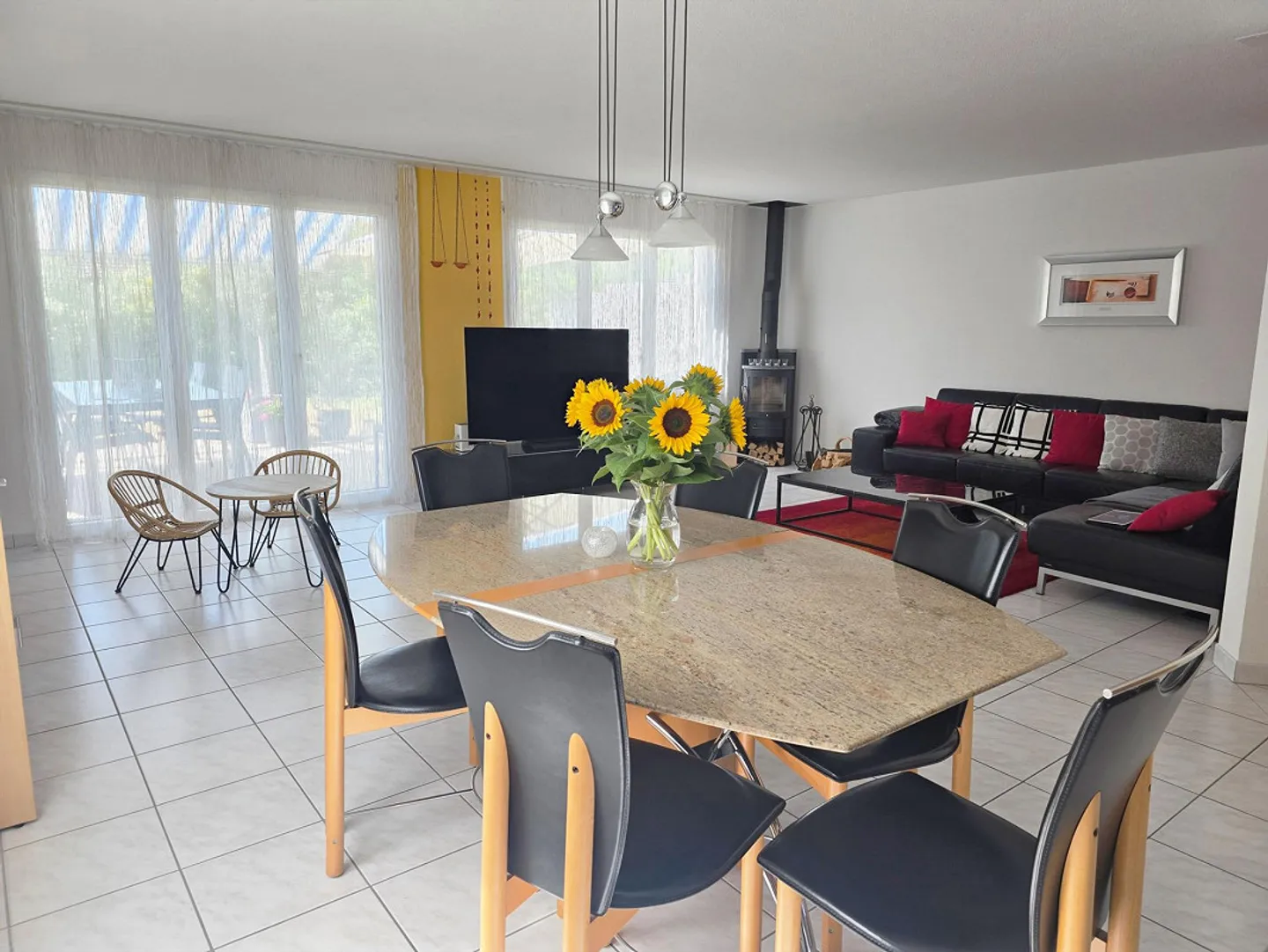 Maison familiale semi-détachée de 5,5 pièces dans un emplacement familial - Photo 4 sur 10