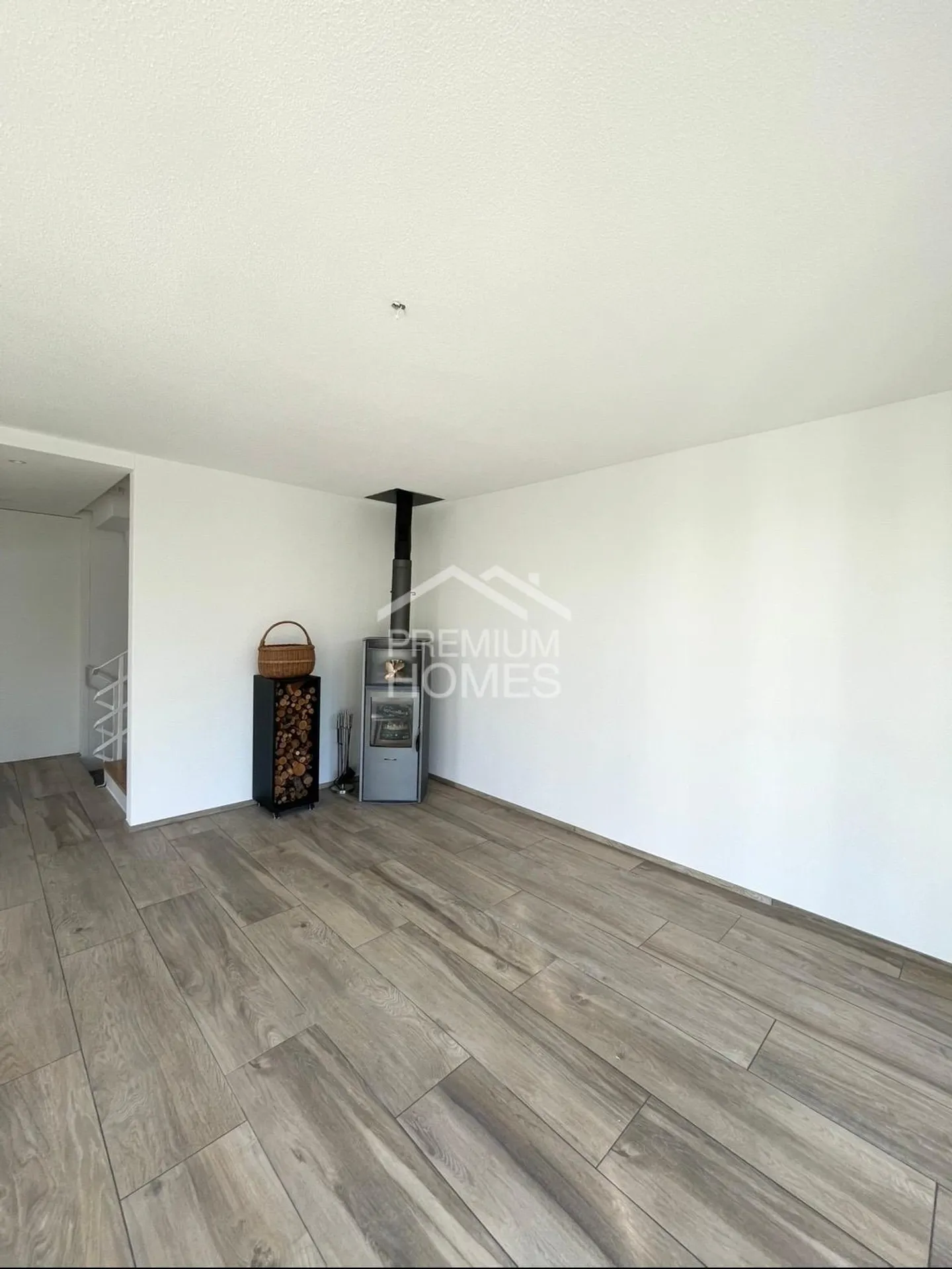 WILLKOMMEN IN IHREM NEUEN ZUHAUSE - Foto 2 von 6