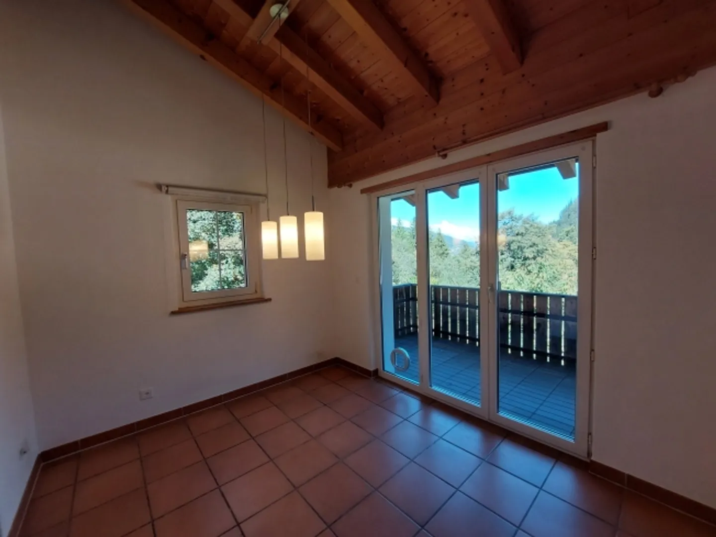 Spacious 6.5-room single-family house with sunny terrace and sauna/fitness - Photo 10 of 13