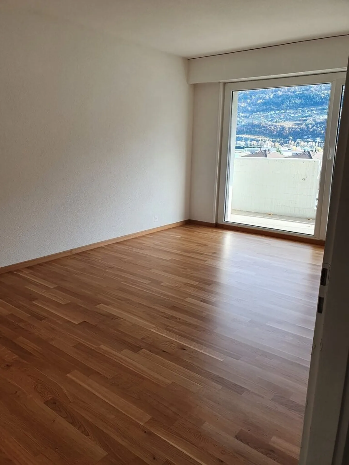 A saisir ! Lumineux appartement dans un quartier calme ! - Photo 4 of 8