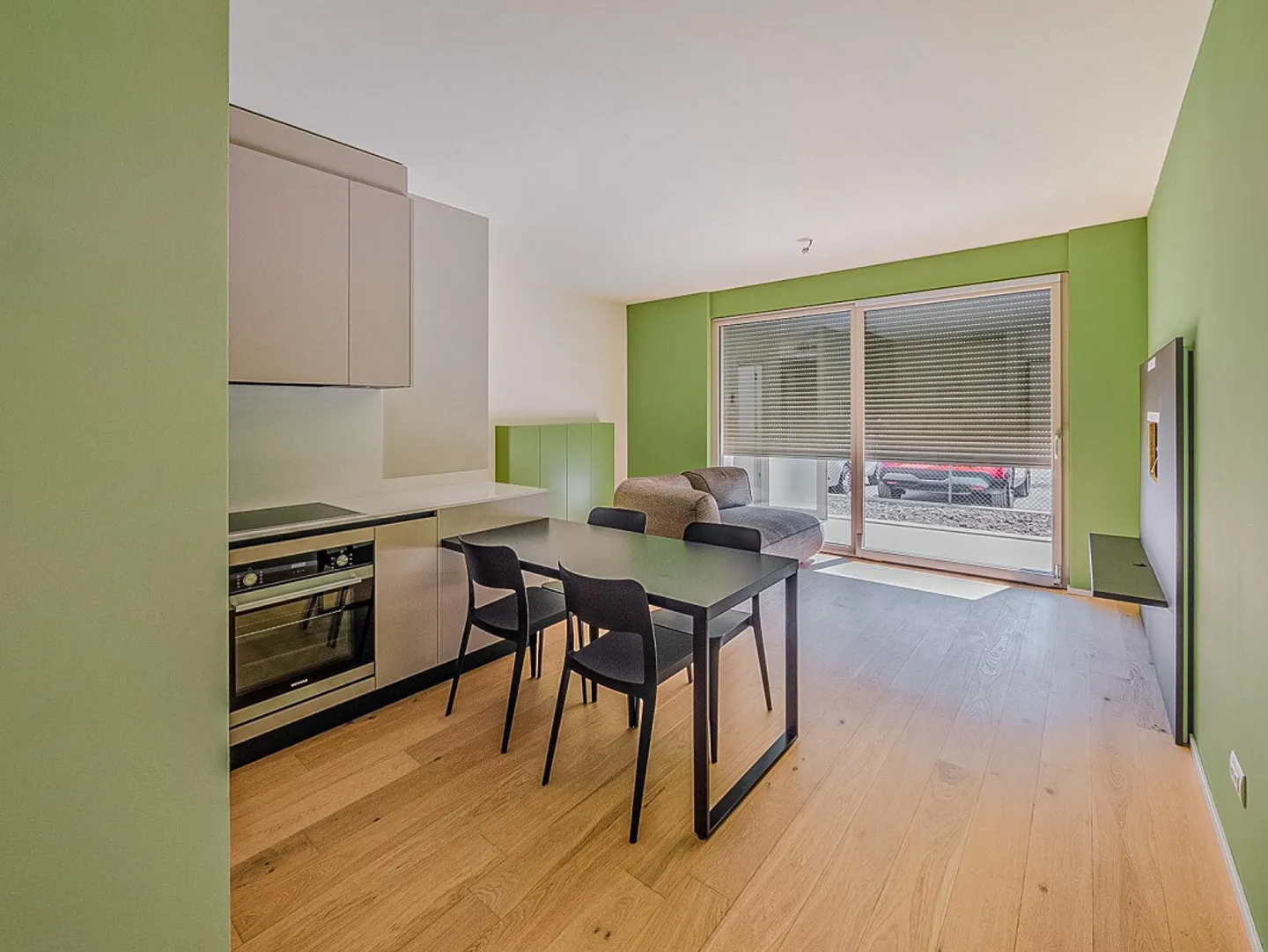 Moderno appartamento di 2,5 locali a Chiasso - Foto 2 von 11