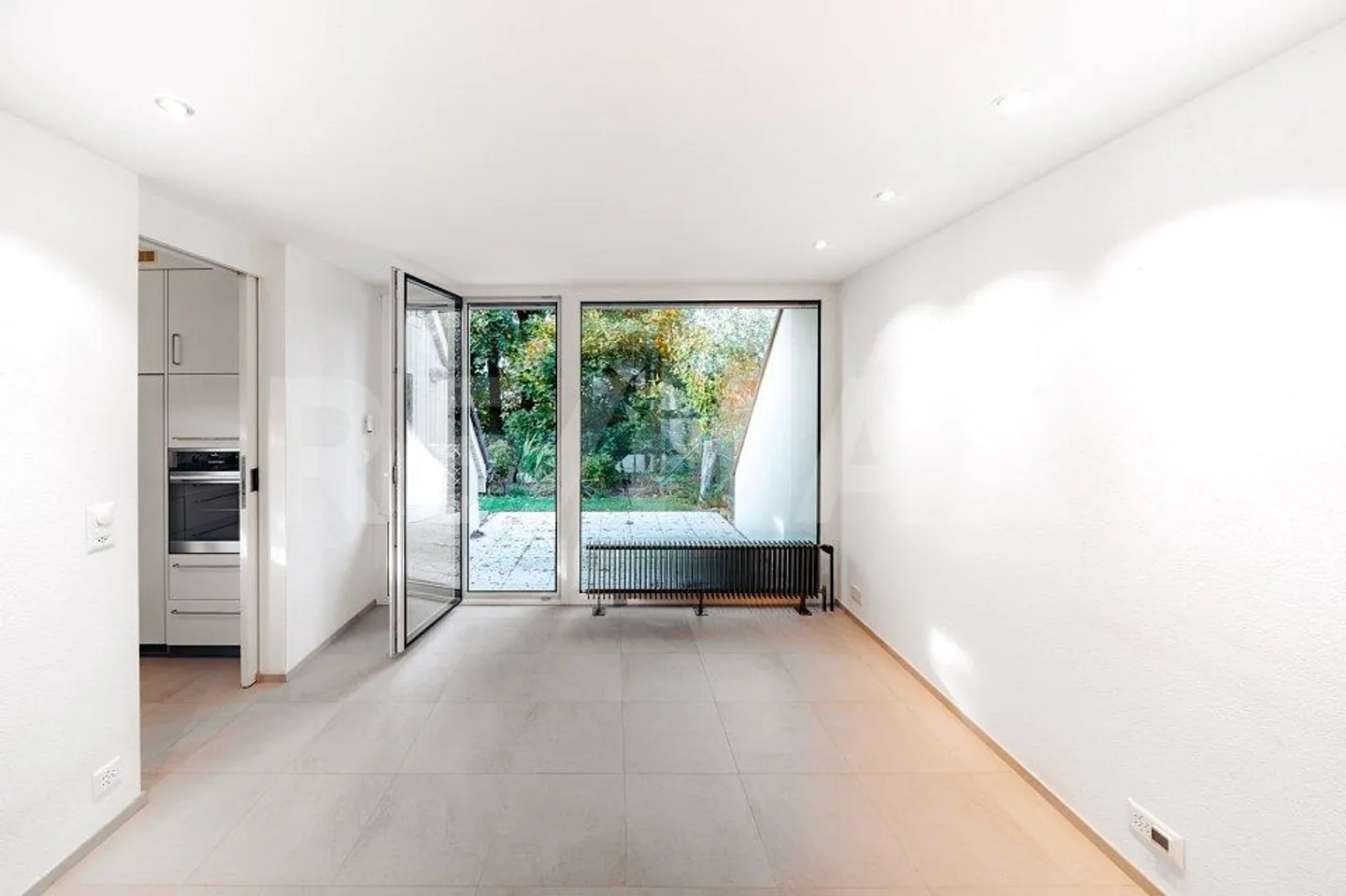 Charmantes 5.5-Zimmer-Doppeleinfamilienhaus an ruhiger Lage in Däll... - Foto 5 von 13