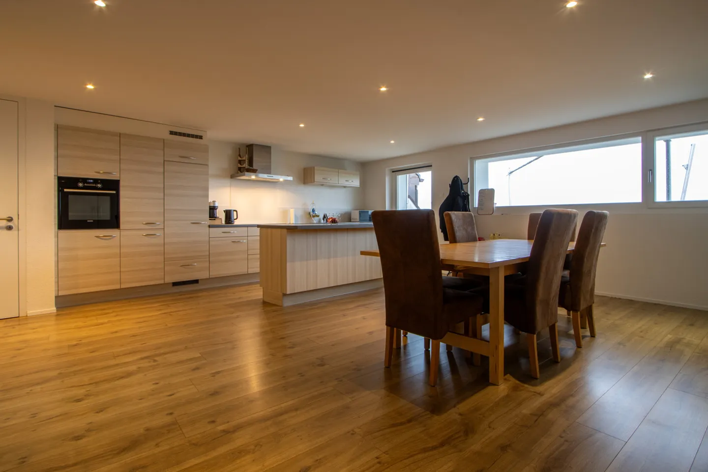 Living with lake view - Your dream home for the whole family - Photo 2 of 16