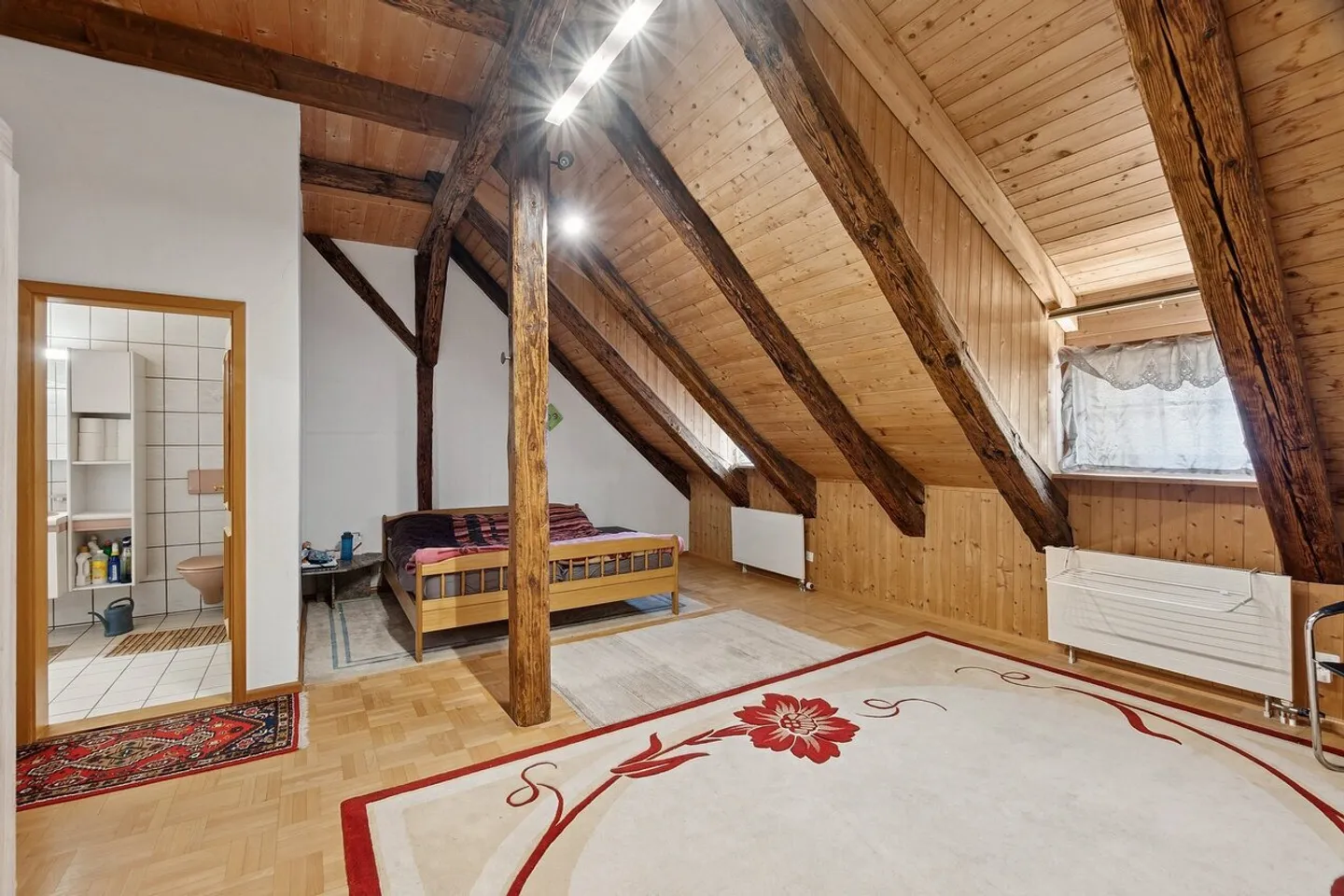 Zweifamilienaltstadthaus für Investoren oder Grossfamilien - Foto 4 von 6