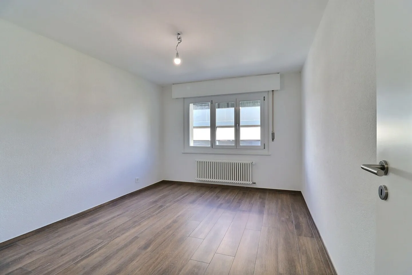 Bulle - Charming 3.5-room apartment under renovation - Photo 3 of 4