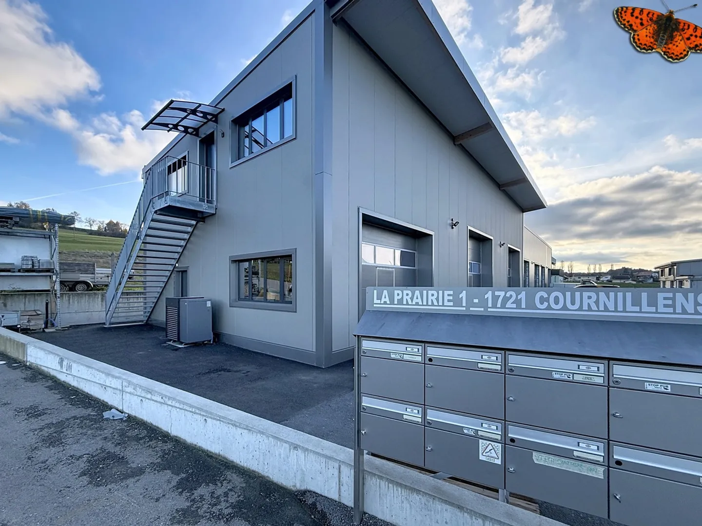 Office - Near Fribourg - Photo 1 of 6