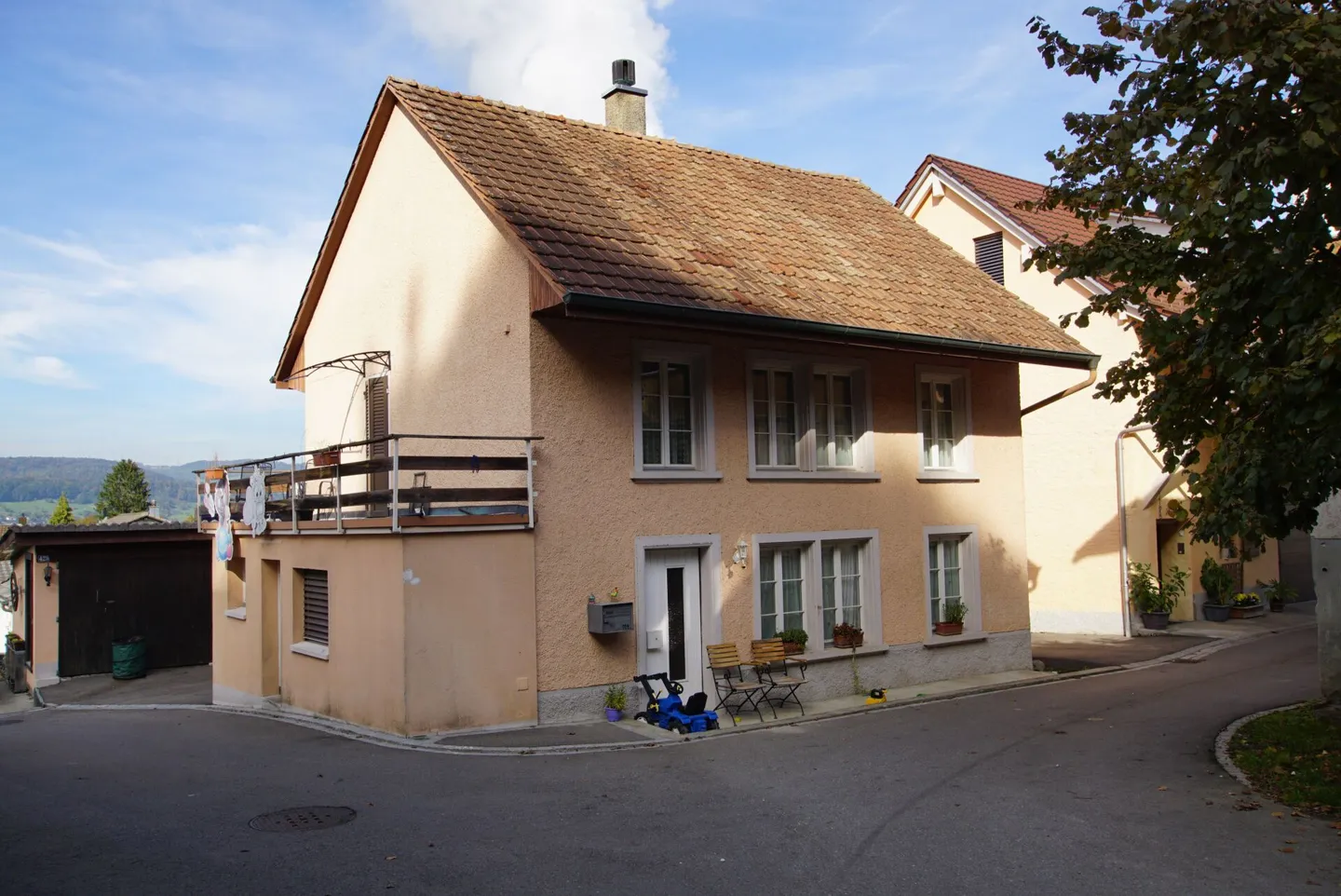 Family Paradise with Great Potential! - Photo 2 of 23