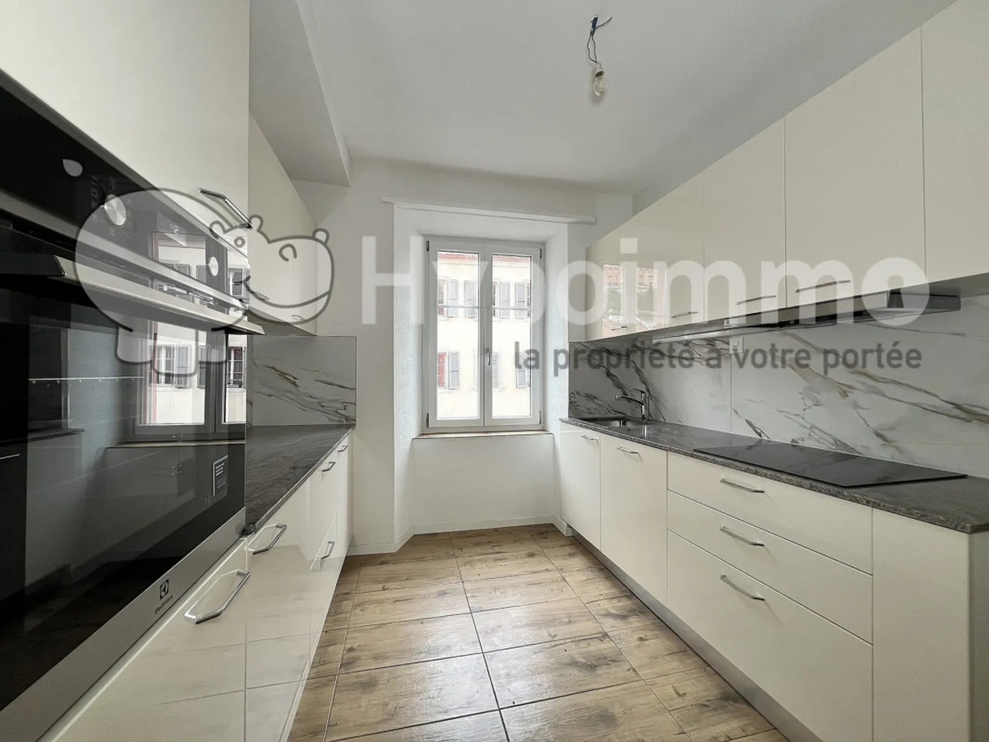 Interamente ristrutturato: appartamento di 4 locali a Locle - Foto 1 di 7