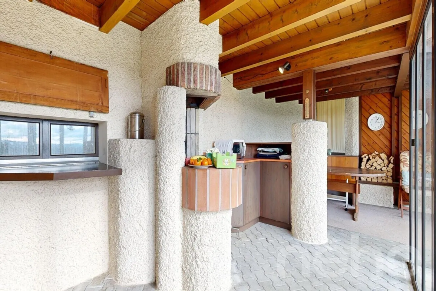 Geräumiges Haus mit atemberaubender Aussicht - Foto 4 von 12