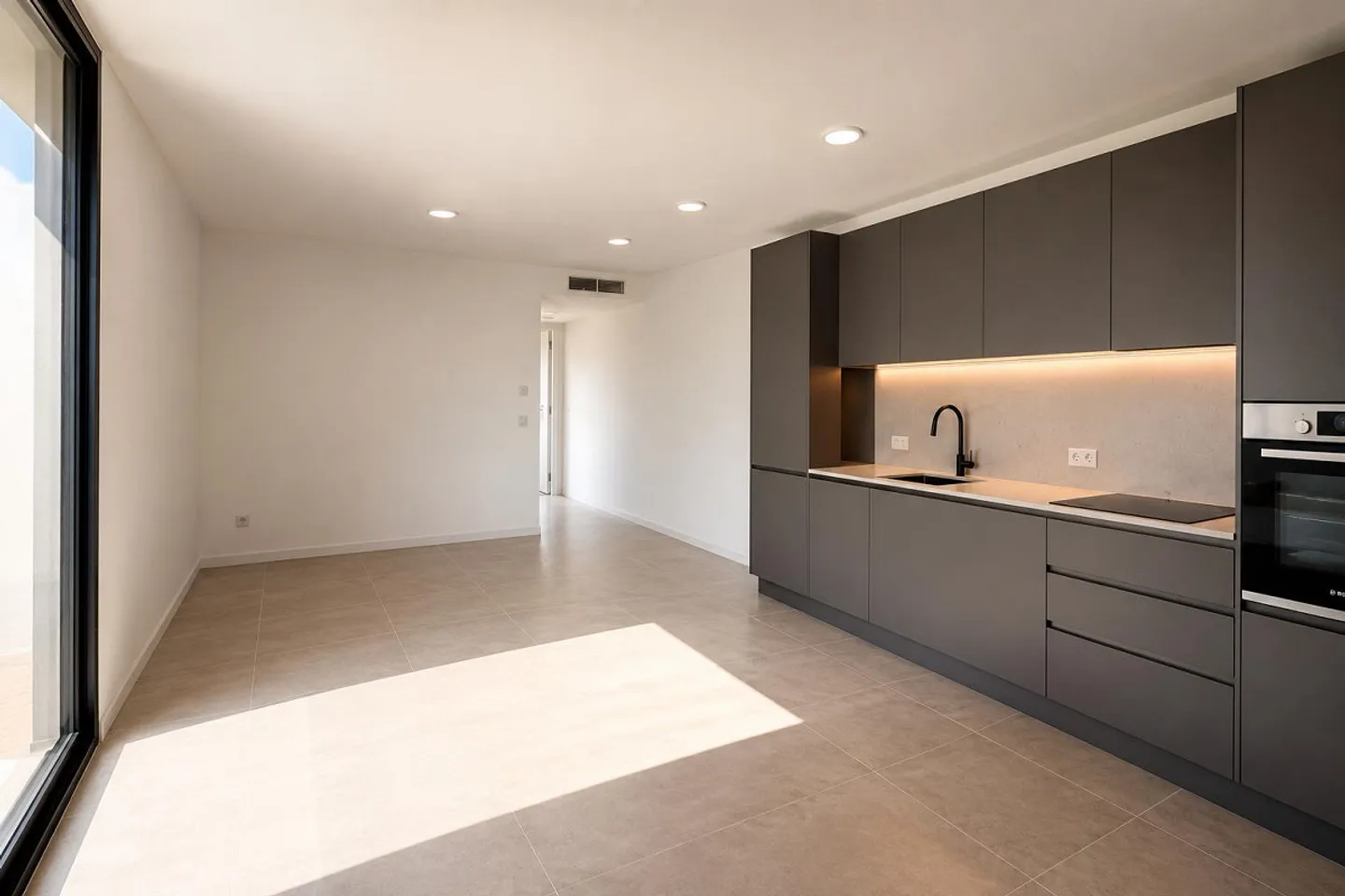 2.5-room apartment on the top floor in Stabio - Photo 1 of 7