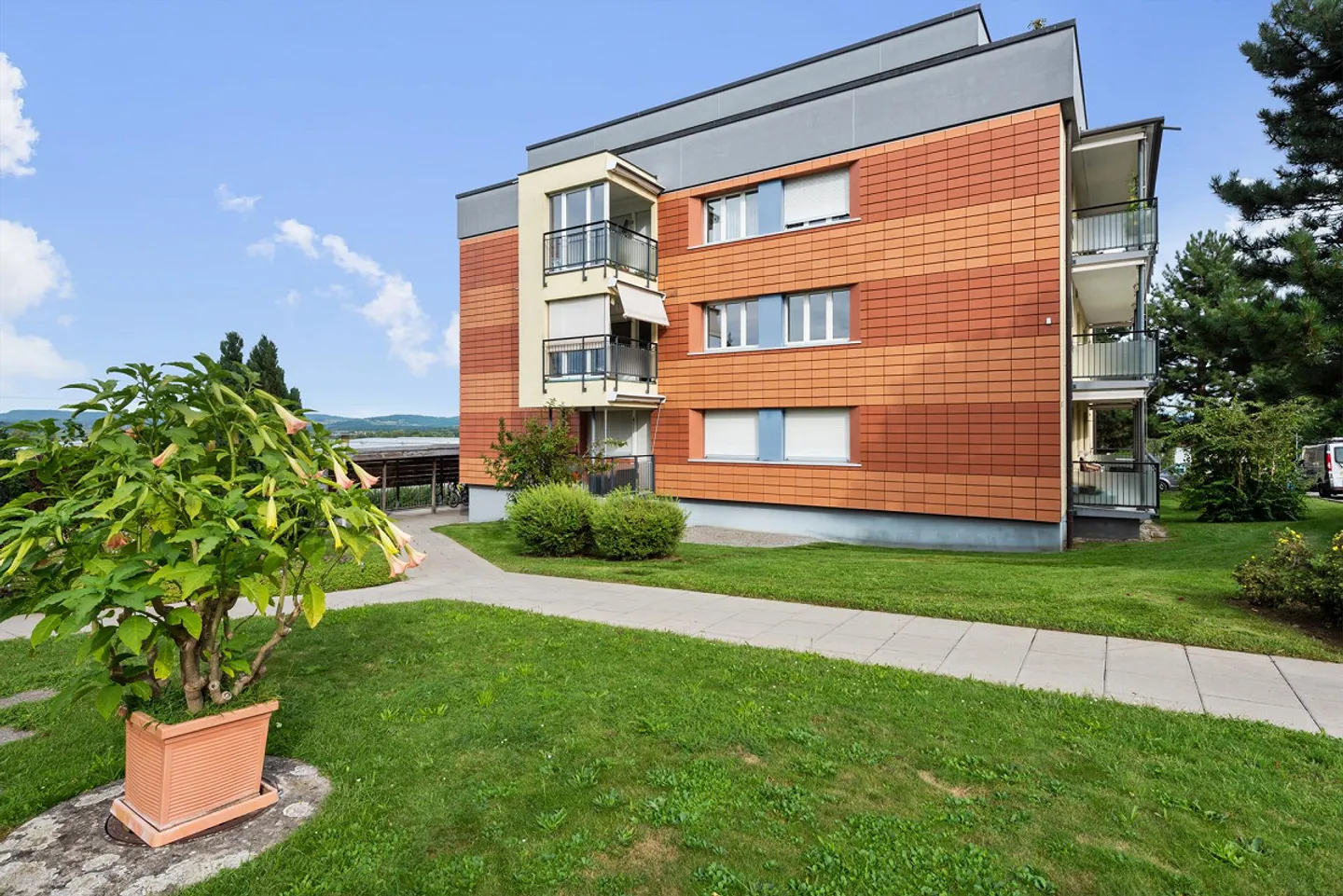 4.5-room apartment on the ground floor for rent in 8157 Dielsdorf - Photo 1 of 6