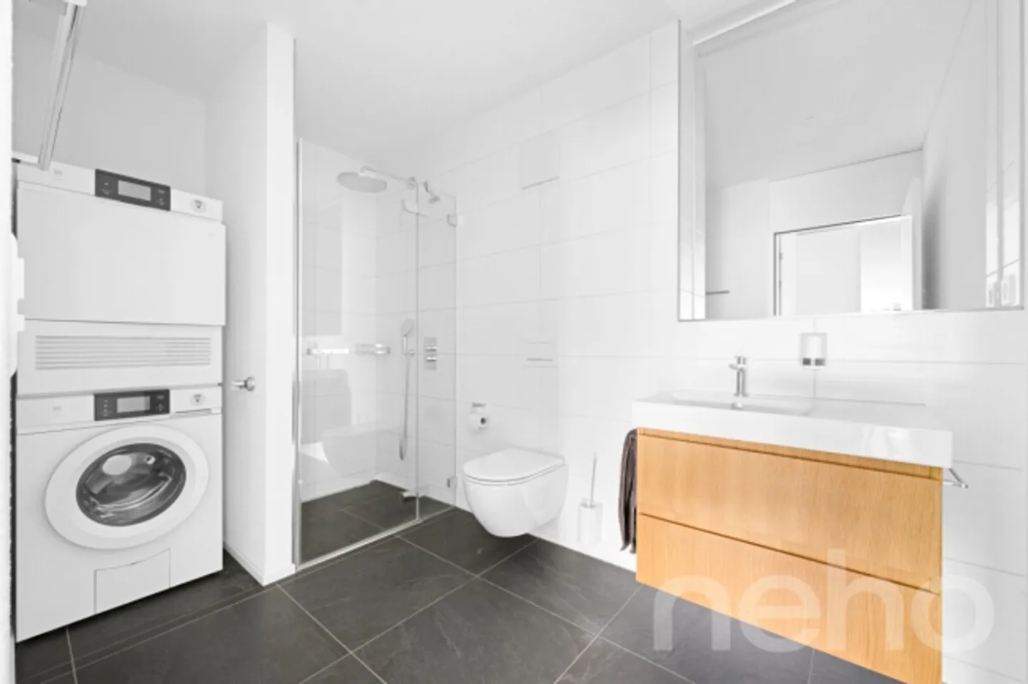 Exclusive penthouse apartment with unobstructed views - Photo 9 of 12