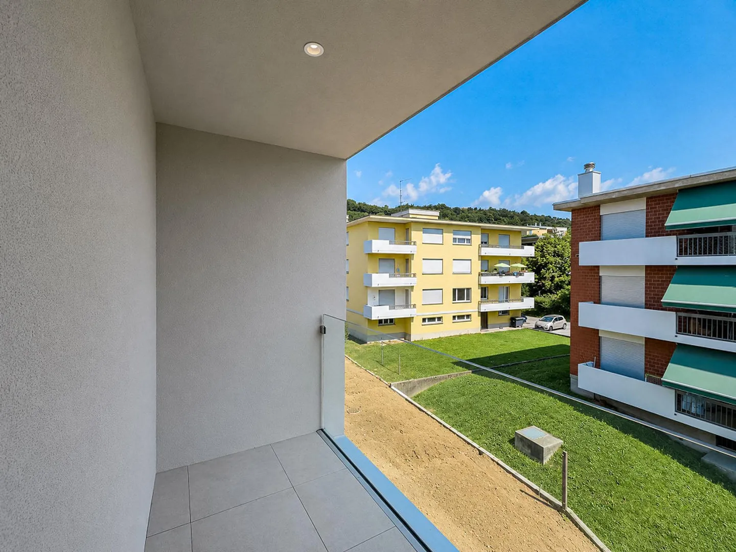 2.5-room apartment on the top floor in Stabio - Photo 4 of 7