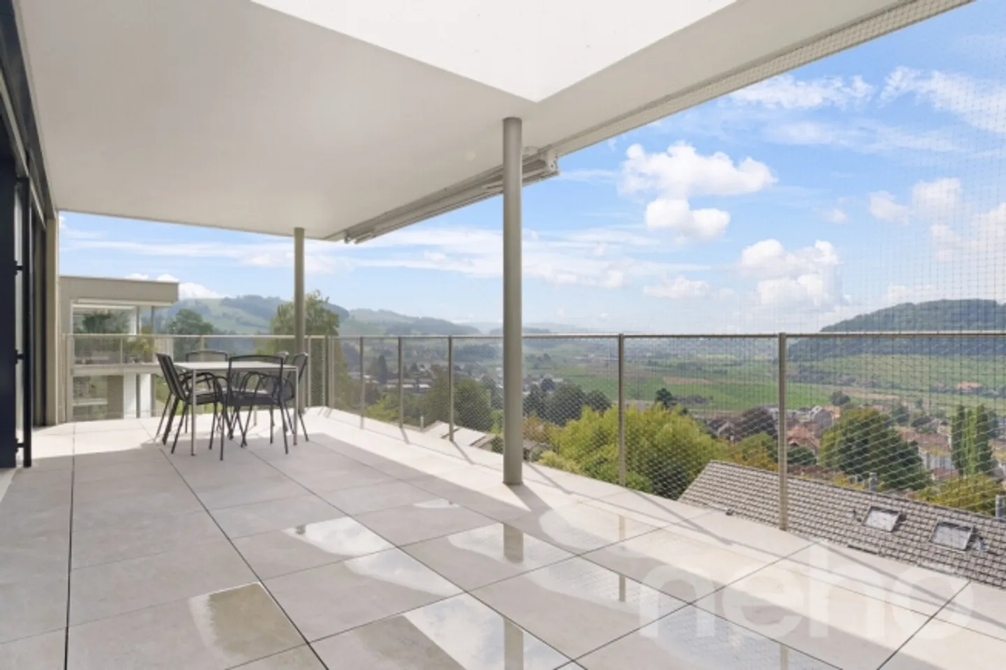 Exclusive penthouse apartment with unobstructed views - Photo 10 of 12