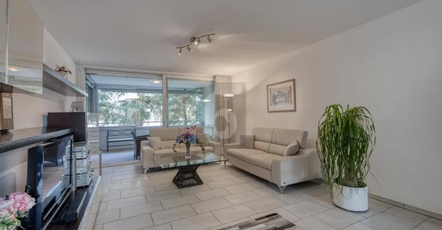 Stilvolle Wohnung in zentralem Zug - Foto 4 von 6
