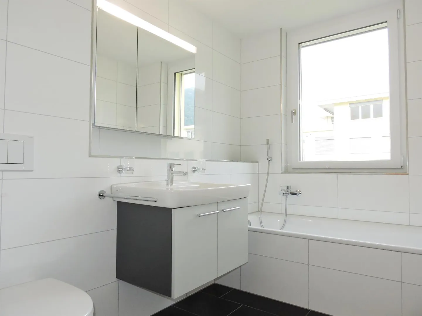 Arrive, feel at home, be at home in Goldau - Photo 10 of 12