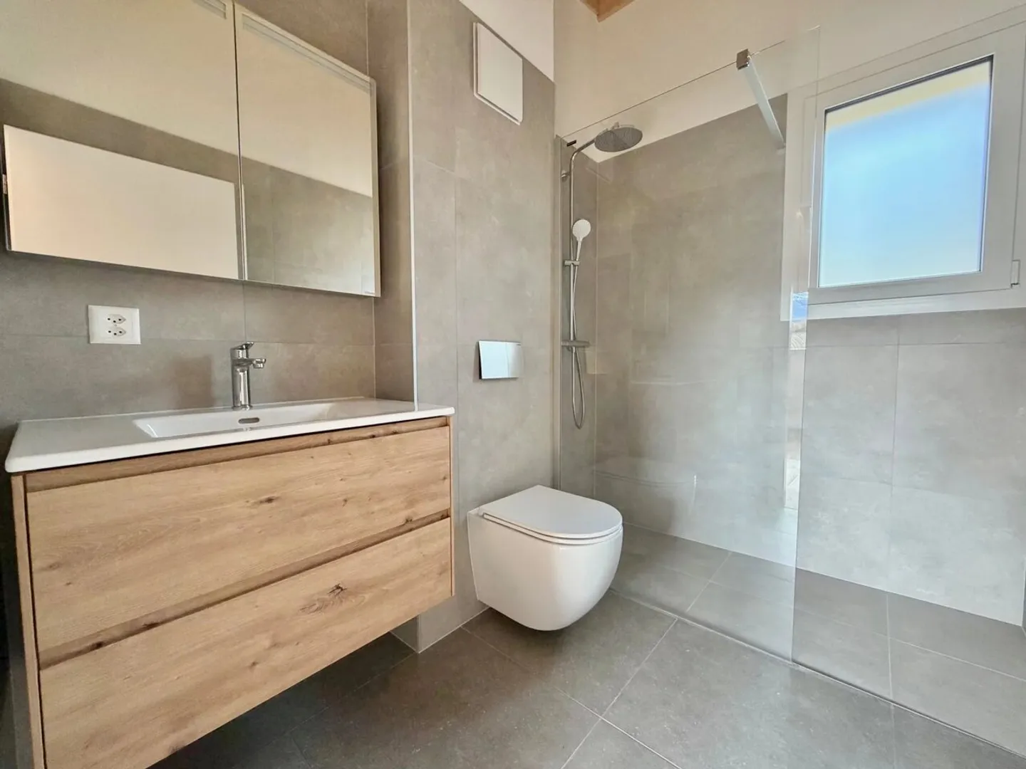 Villa jumelée avec vue panoramique - Photo 8 sur 10