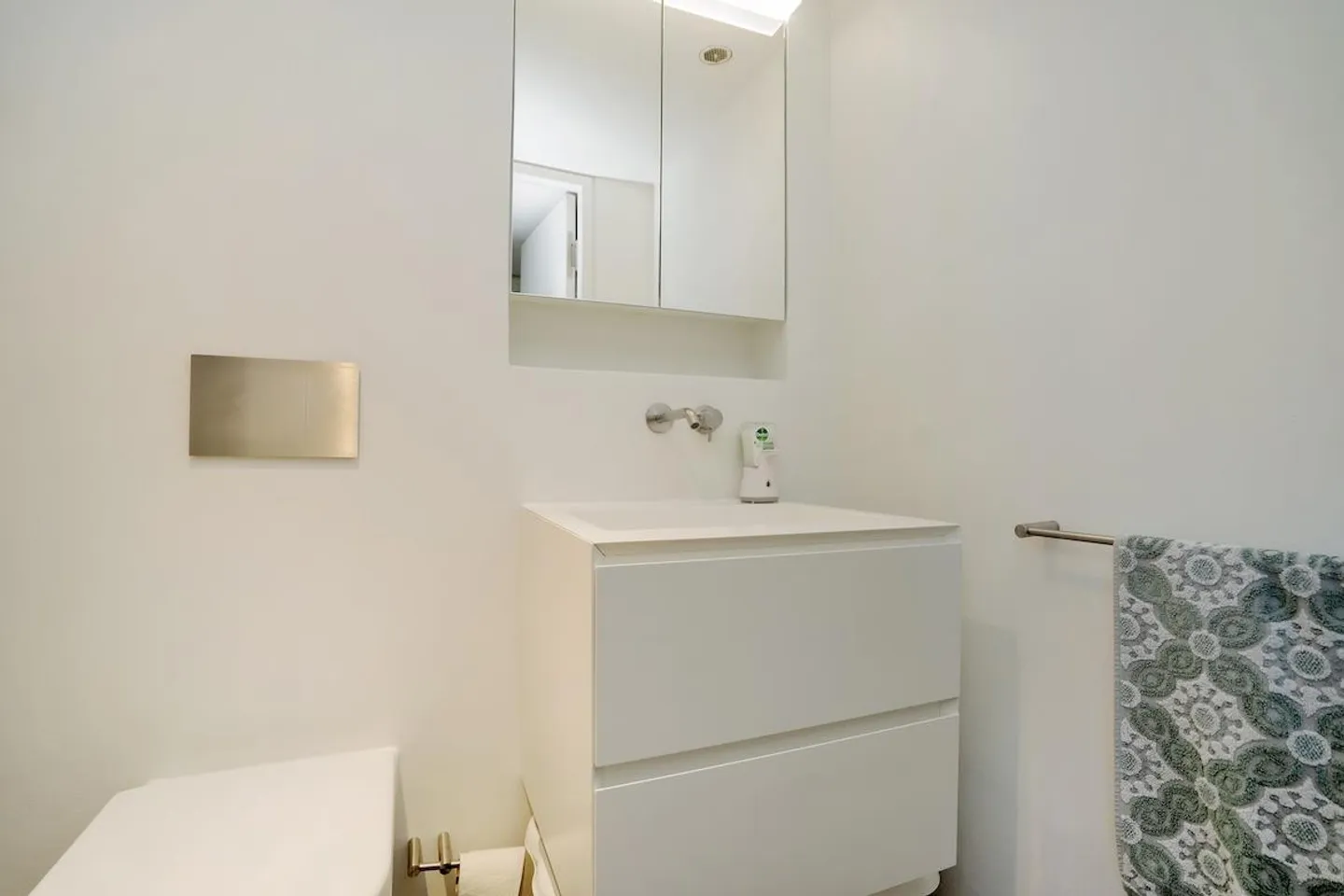 A Loft Experience on Two Levels - Photo 10 of 29