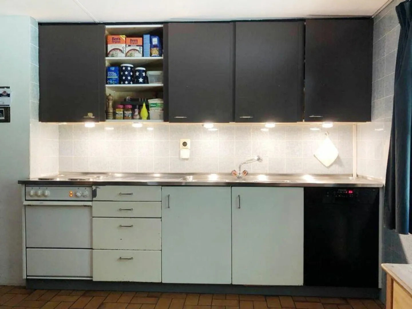 Casa singola in affitto - Foto 4 di 17