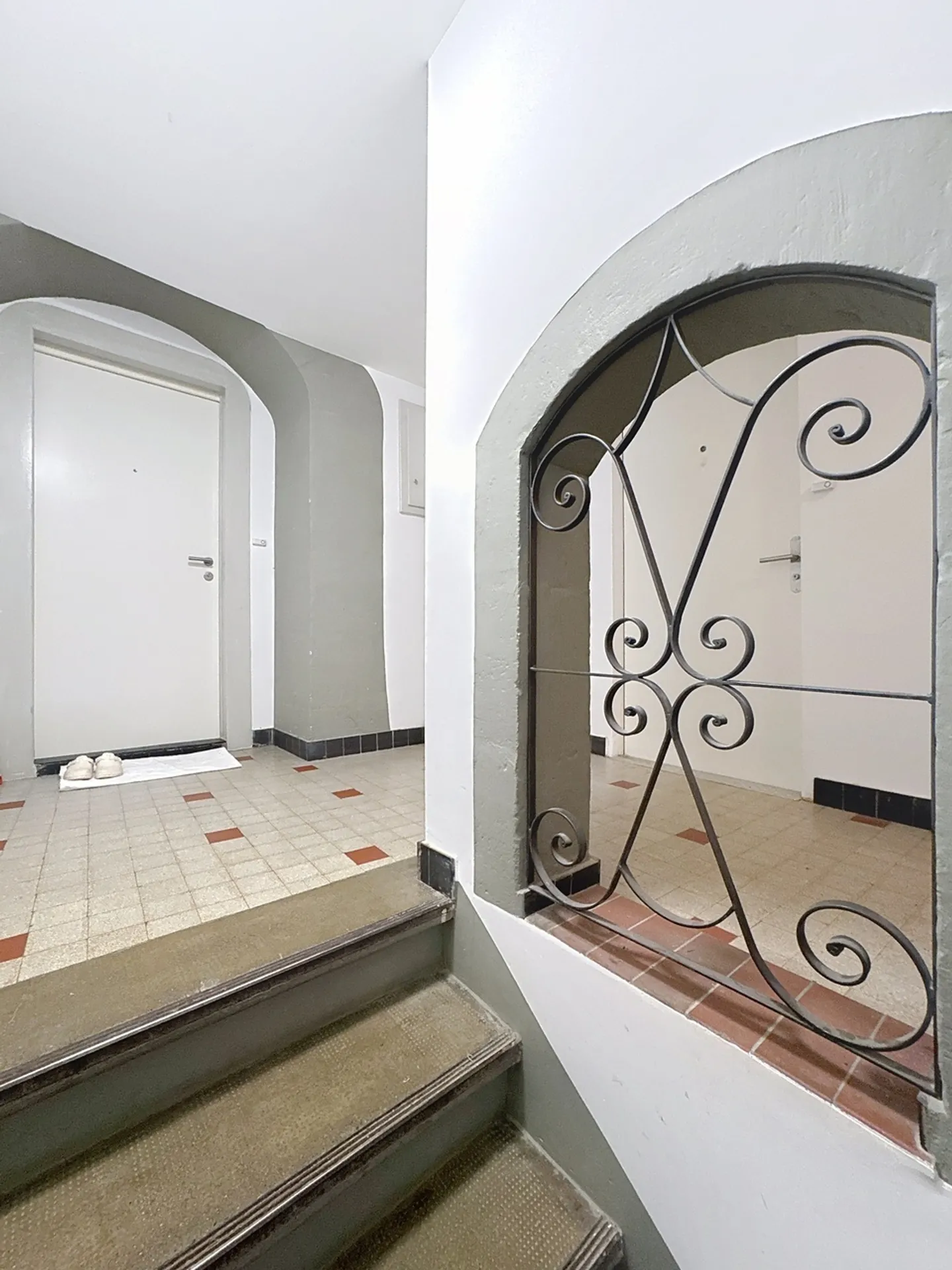 Beautiful investment property in the center of Avenches - Photo 6 of 12